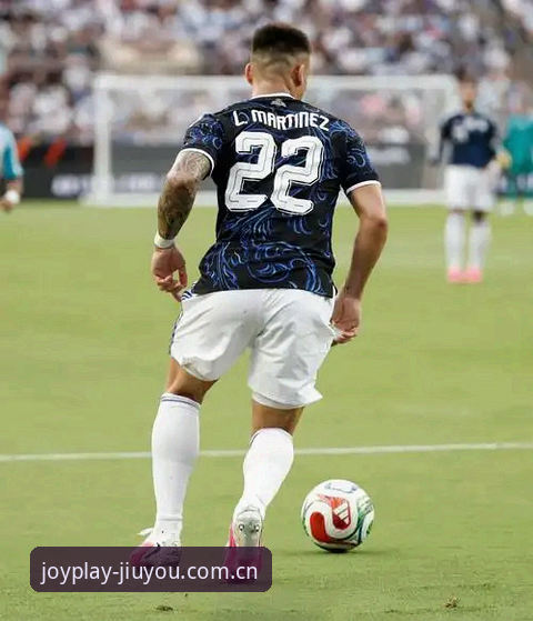 九游体育视角：阿根廷2-0洪都拉斯，梅西轮休背后的阵容深意与战术密码